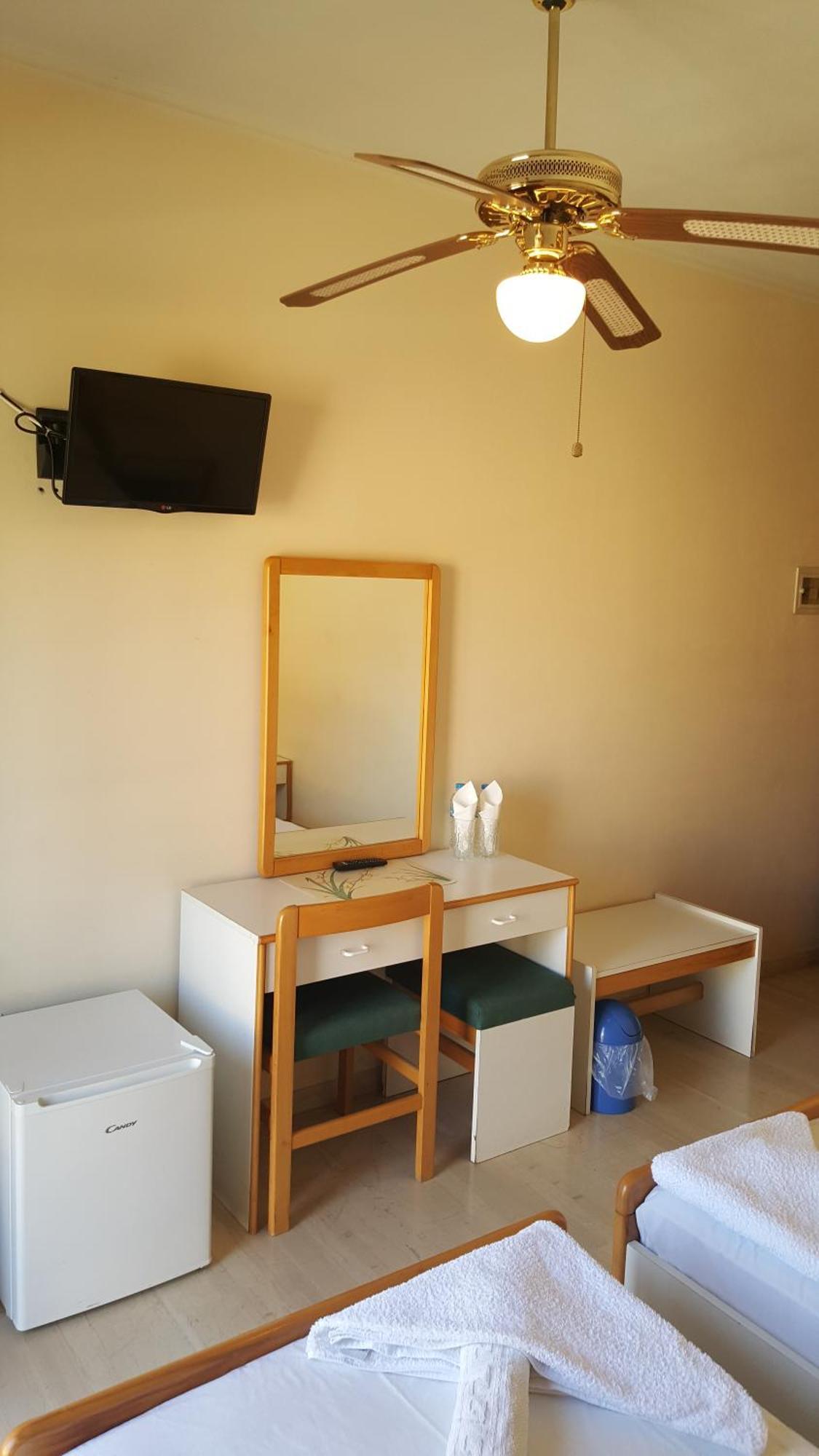 Moustakis Hotel Agia Efimia Exterior photo