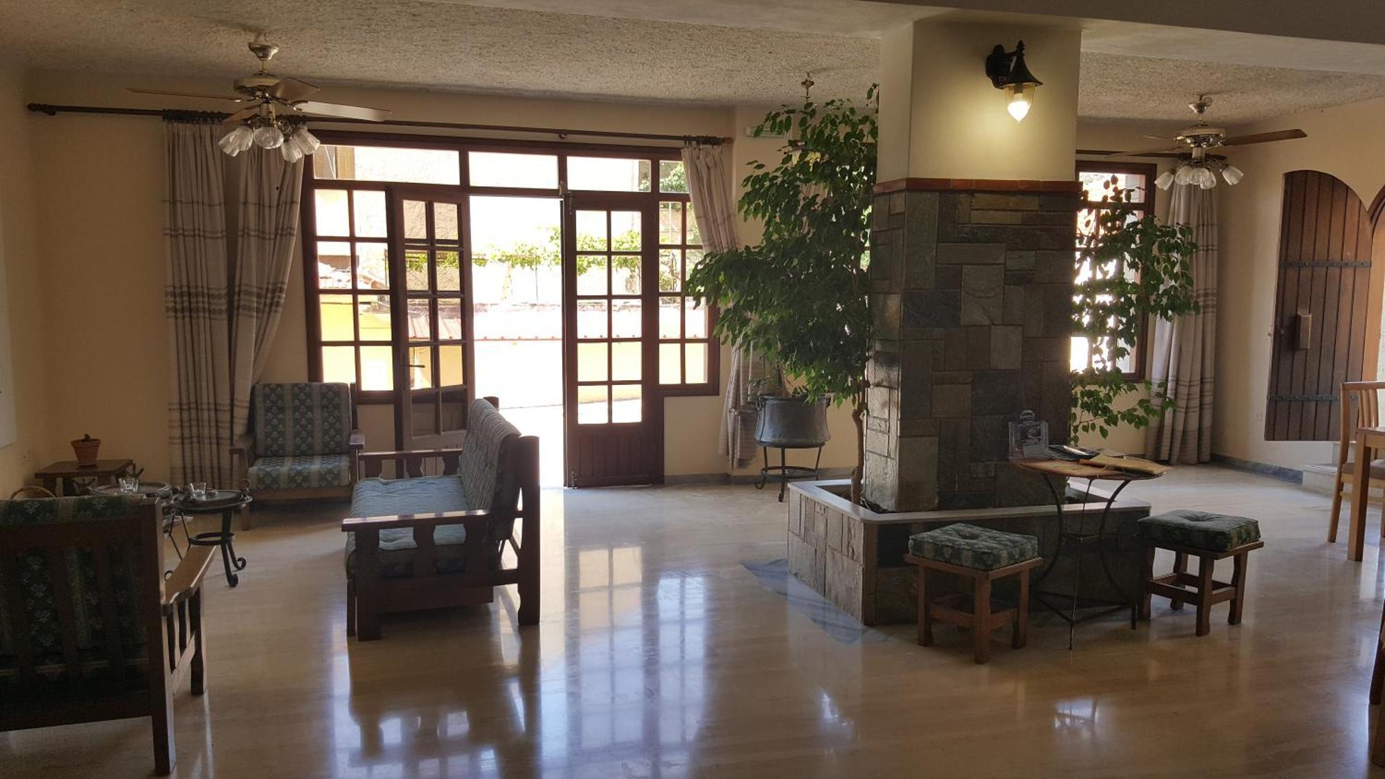 Moustakis Hotel Agia Efimia Exterior photo
