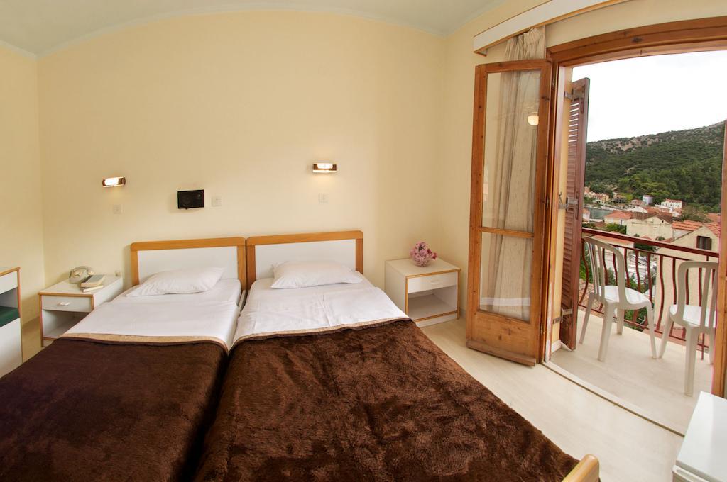 Moustakis Hotel Agia Efimia Room photo