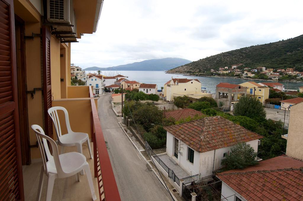 Moustakis Hotel Agia Efimia Exterior photo